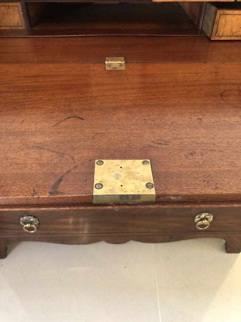 Antique George III Quality Mahogany Bureau - Image 8